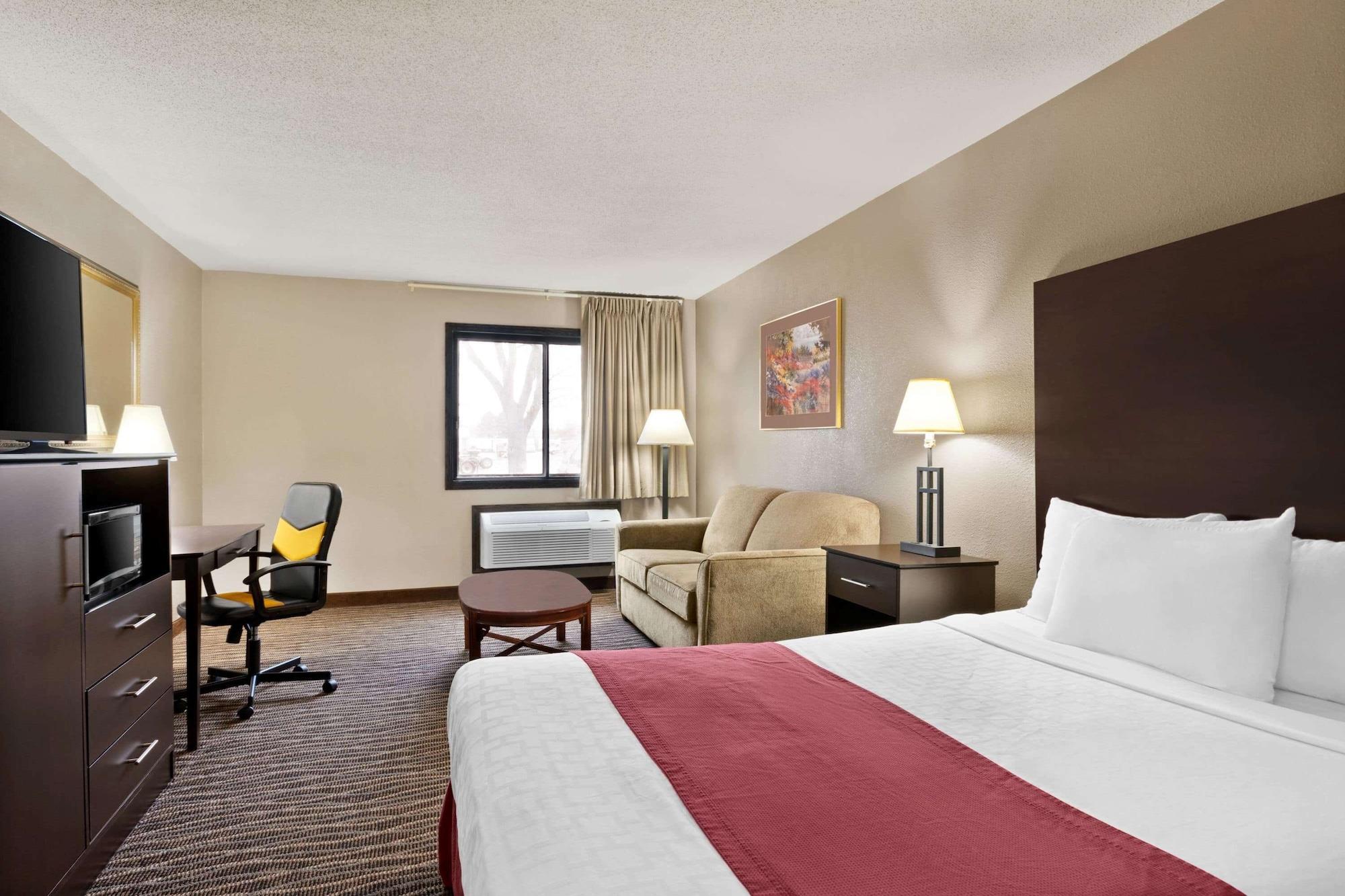 Baymont By Wyndham Sioux Falls North,I-29,Russell St, Airport Exterior foto