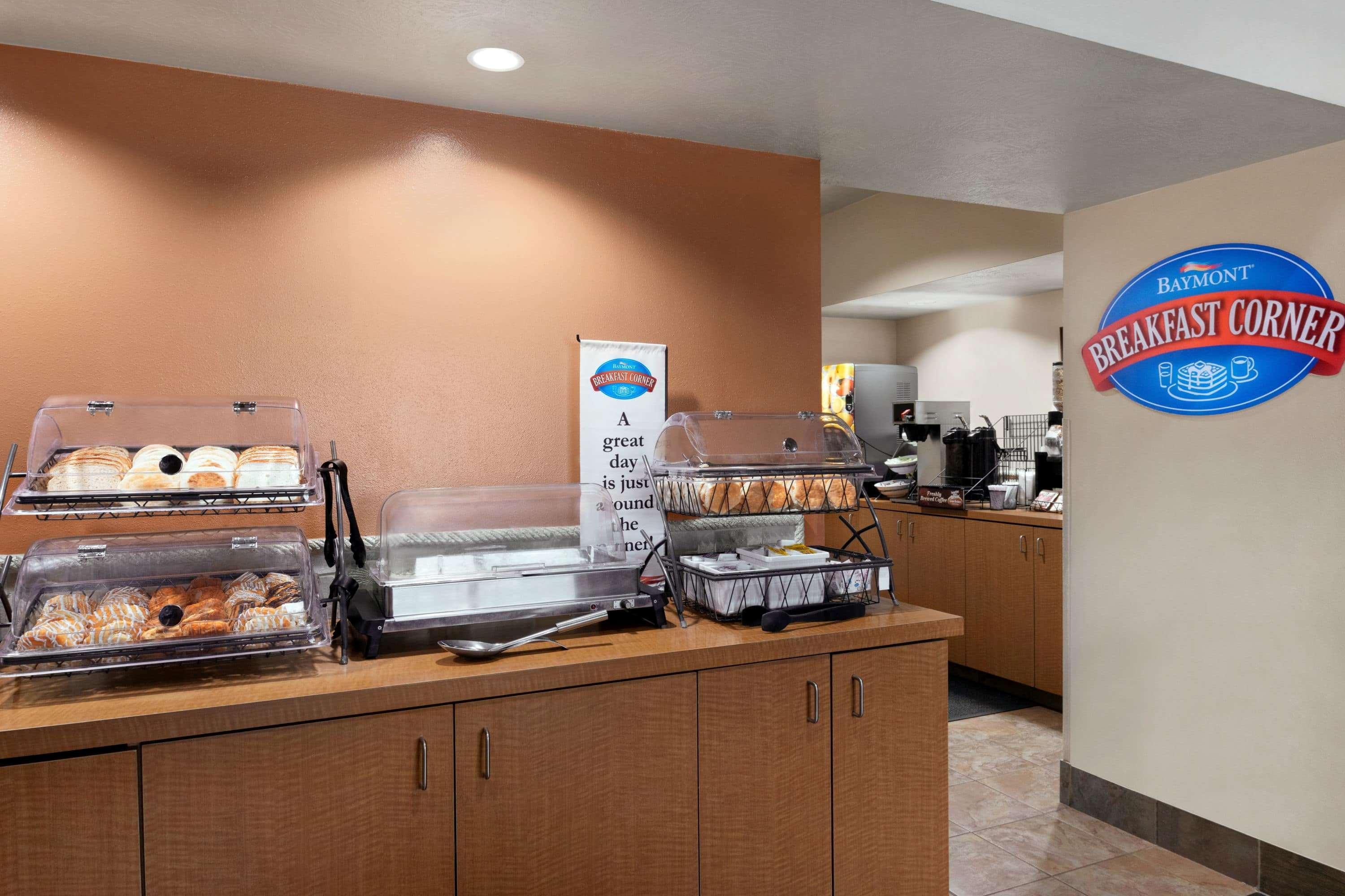 Baymont By Wyndham Sioux Falls North,I-29,Russell St, Airport Exterior foto
