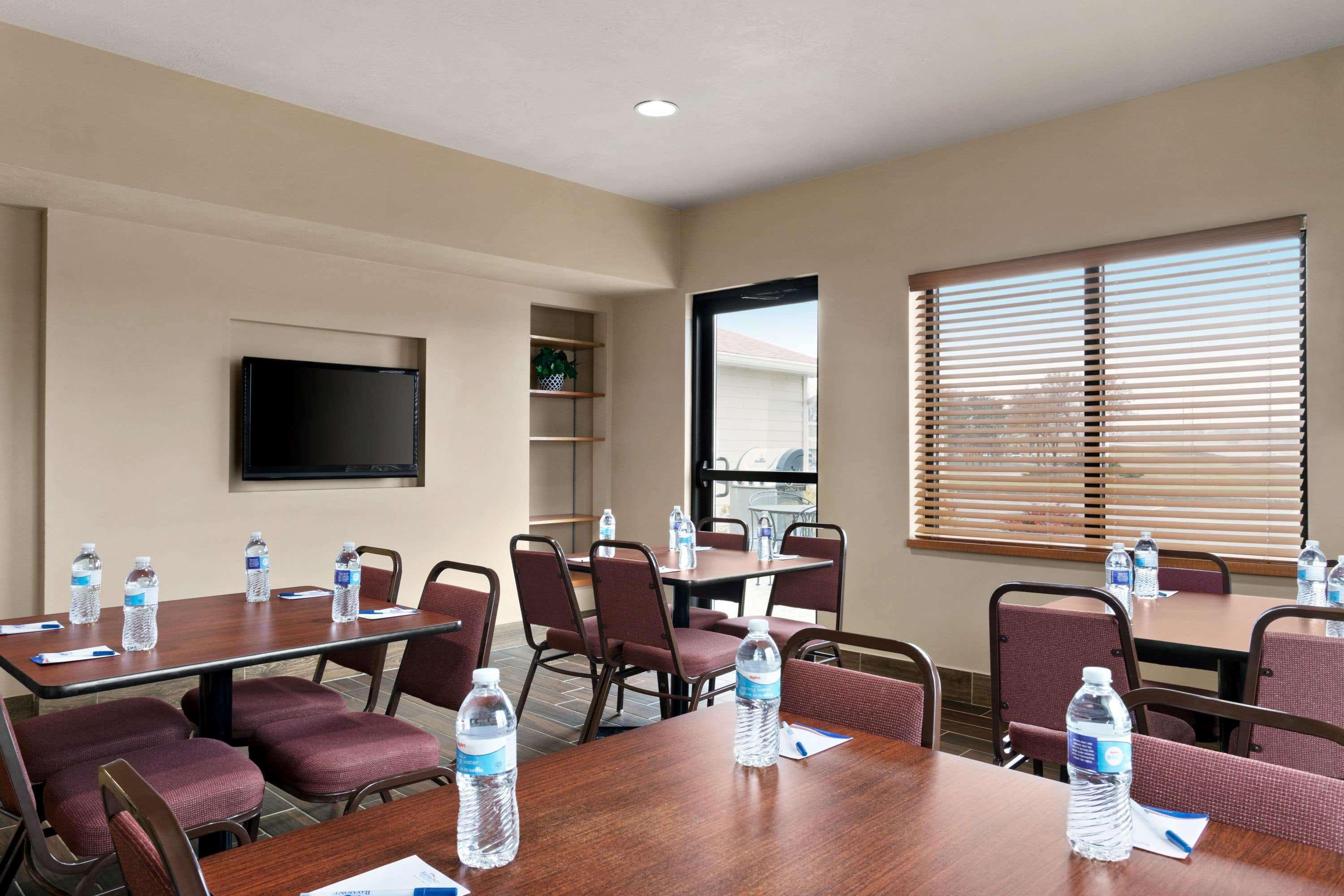 Baymont By Wyndham Sioux Falls North,I-29,Russell St, Airport Exterior foto